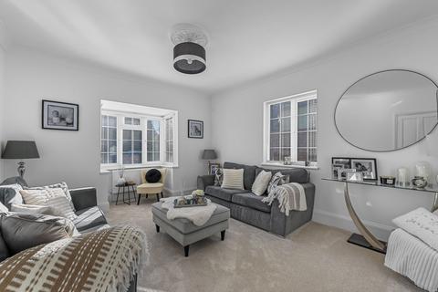 46 West Belvedere, Danbury, Chelmsford, CM3 4RF