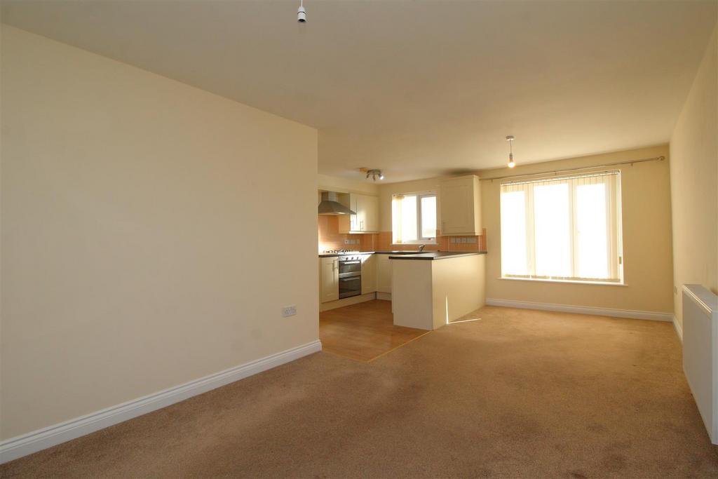 Living space 2 .JPG