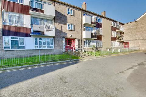 2 bedroom apartment for sale, Baker Street, Enfield