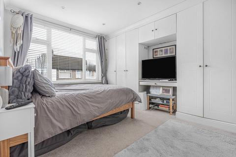 2 bedroom maisonette for sale, Penton Avenue, STAINES-UPON-THAMES, TW18