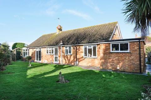 3 bedroom detached bungalow for sale, St. Richards Drive, Aldwick, Bognor Regis, West Sussex PO21