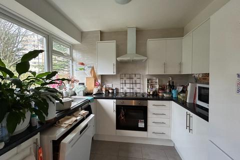 4 bedroom terraced house to rent, Lakeside, Edgehill Road, West Ealing