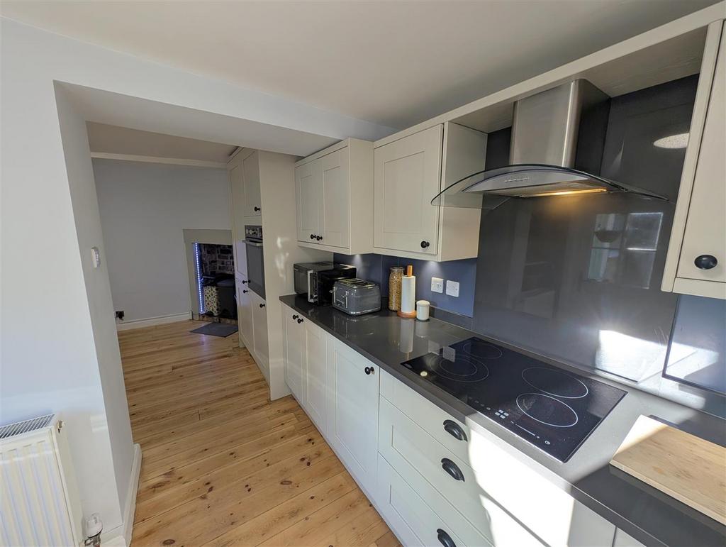 Open Plan Kitchen and Dining Room