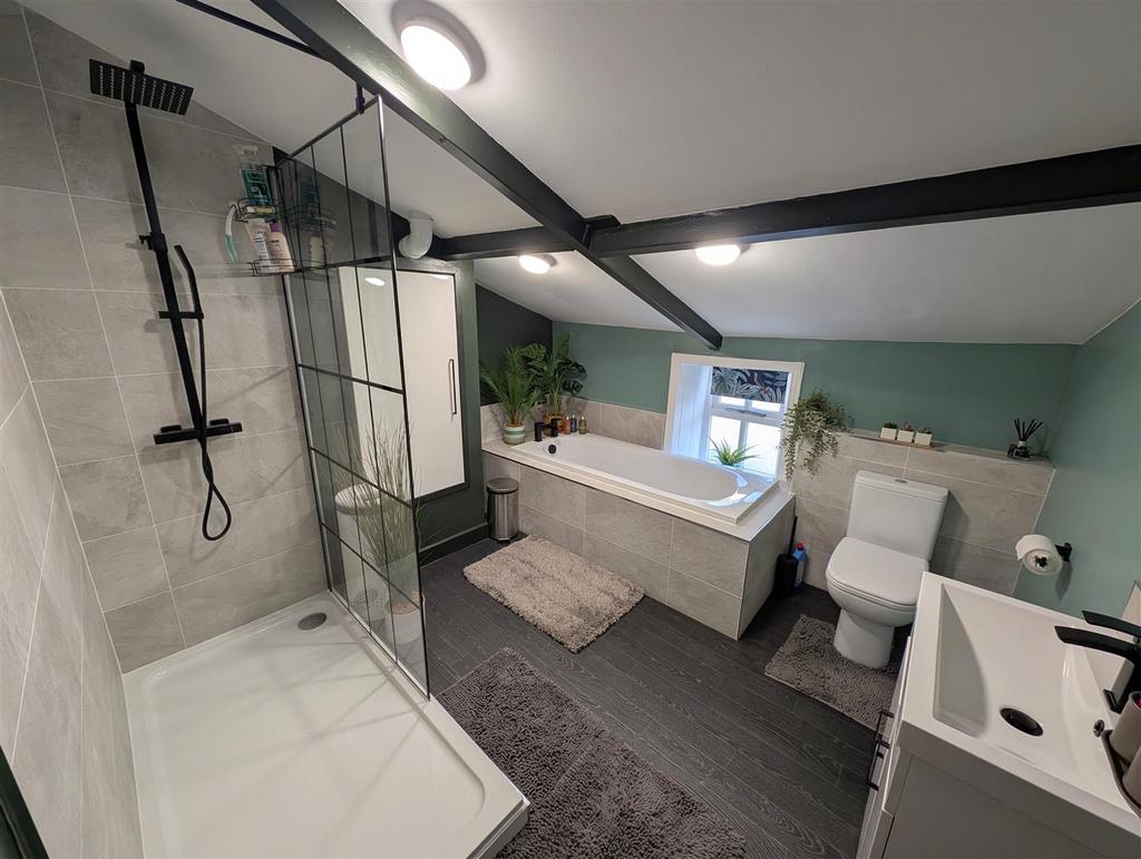Bathroom / WC