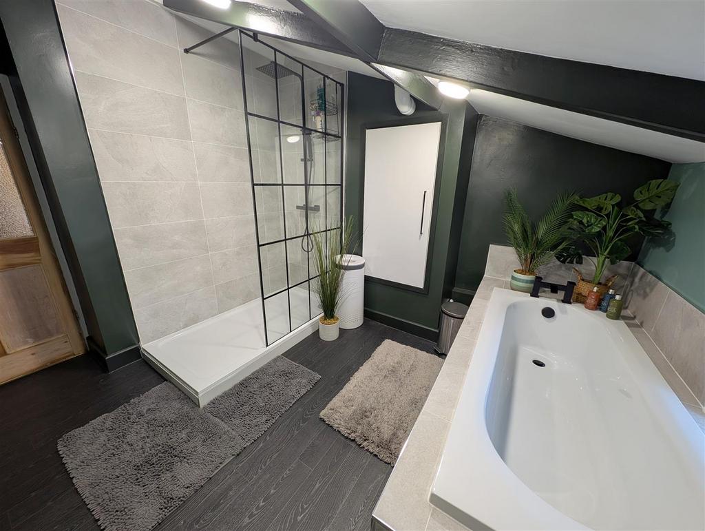 Bathroom / WC