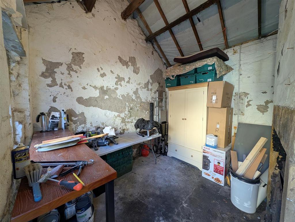 Outhouse/Home Office