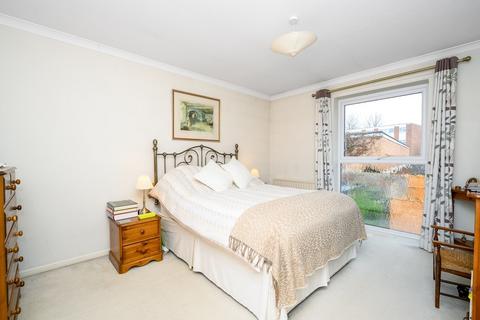 3 bedroom semi-detached house for sale, Pyrcroft Lane, Weybridge, KT13