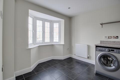 30 Plover Road, Leighton Buzzard, LU7 4AW
