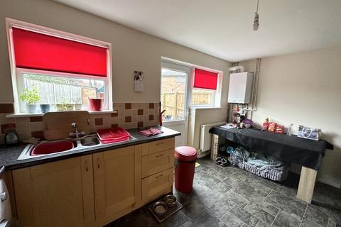 3 bedroom terraced house to rent, Melford Way, Felixstowe IP11