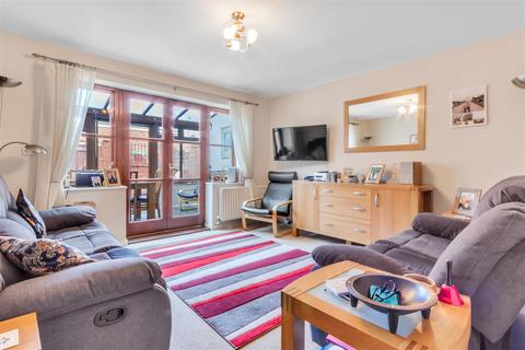 3 bedroom terraced house for sale, Rynal Place, Evesham