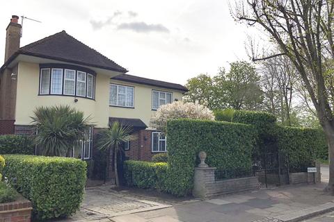 4 bedroom detached house for sale, West Hill Way, Totteridge