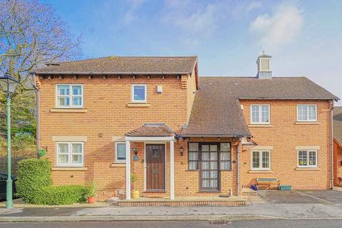 2 bedroom apartment for sale, The Spinney, Solihull, B91