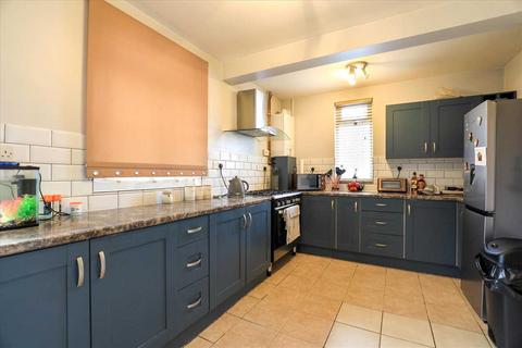 3 bedroom end of terrace house for sale, Pioneer Avenue, Burton Latimer