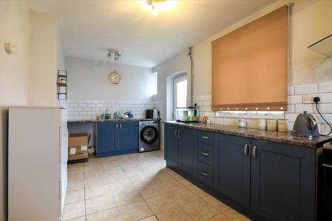 3 bedroom end of terrace house for sale, Pioneer Avenue, Burton Latimer