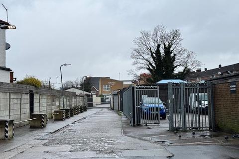 undefined, Lodge Crescent, Waltham Cross EN8