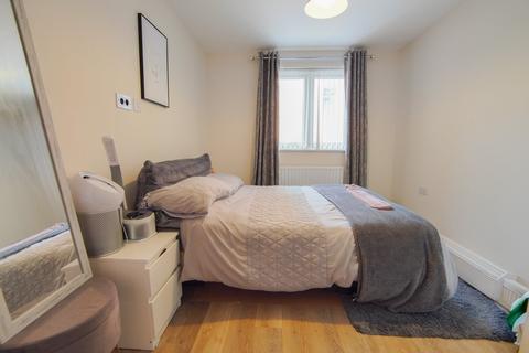 1 bedroom apartment to rent, Mustoe Road, Bristol BS16