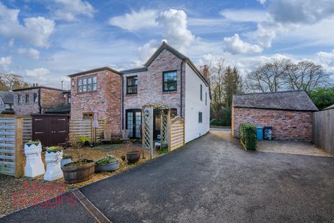 3 bedroom end of terrace house for sale, Chelford Road, Knutsford