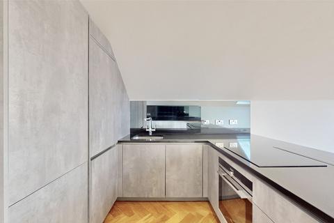 2 bedroom flat to rent, Mount Park Crescent, London, W5