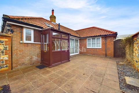 2 bedroom semi-detached bungalow for sale, Cherry Tree Court, Diss