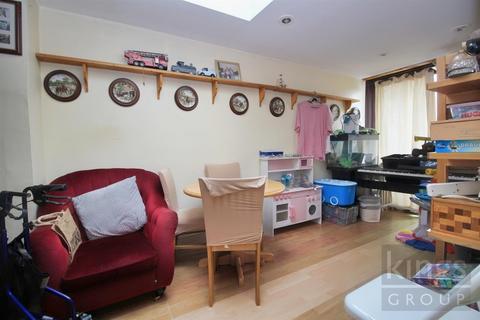 3 bedroom semi-detached bungalow for sale, Marina Gardens, Cheshunt, Waltham Cross