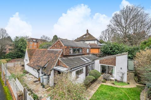 3 bedroom bungalow for sale, White Rose Lane, Woking, GU22