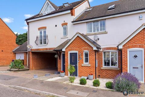 3 bedroom terraced house for sale, Cleveland Way, Stevenage