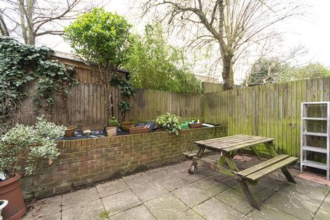 1 bedroom flat to rent, Harbut Road, Battersea SW11