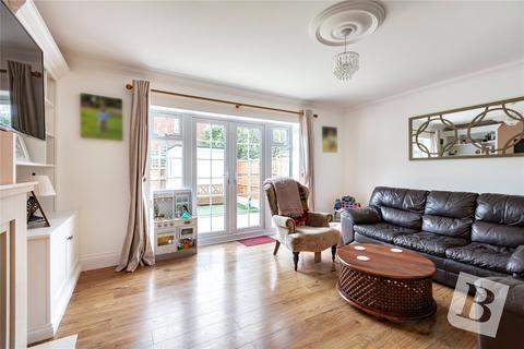 3 bedroom semi-detached house for sale, Rayburn Road, Hornchurch, RM11