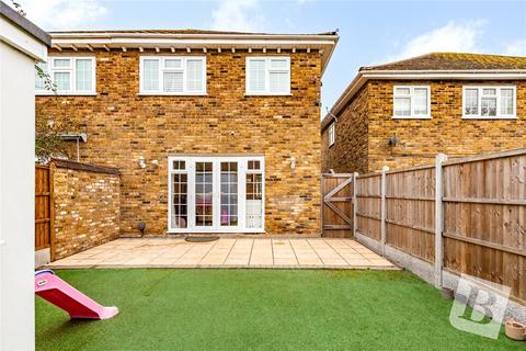 18 Rayburn Road, Hornchurch, RM11 3AP