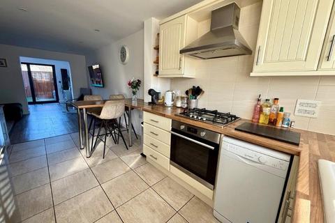 3 bedroom terraced house for sale, New Avenue, Rearsby, Leicestershire. LE7 4YU