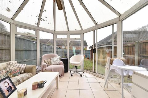 3 bedroom end of terrace house for sale, Ullswater Close, Stevenage