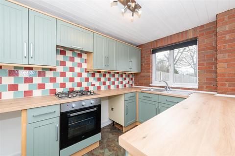 2 bedroom semi-detached house for sale, Franche Road, Kidderminster