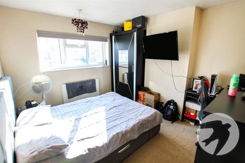105 Campfield Road, London, SE9 5JD