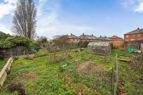 3 bedroom semi-detached house for sale, Alderney Road, Erith