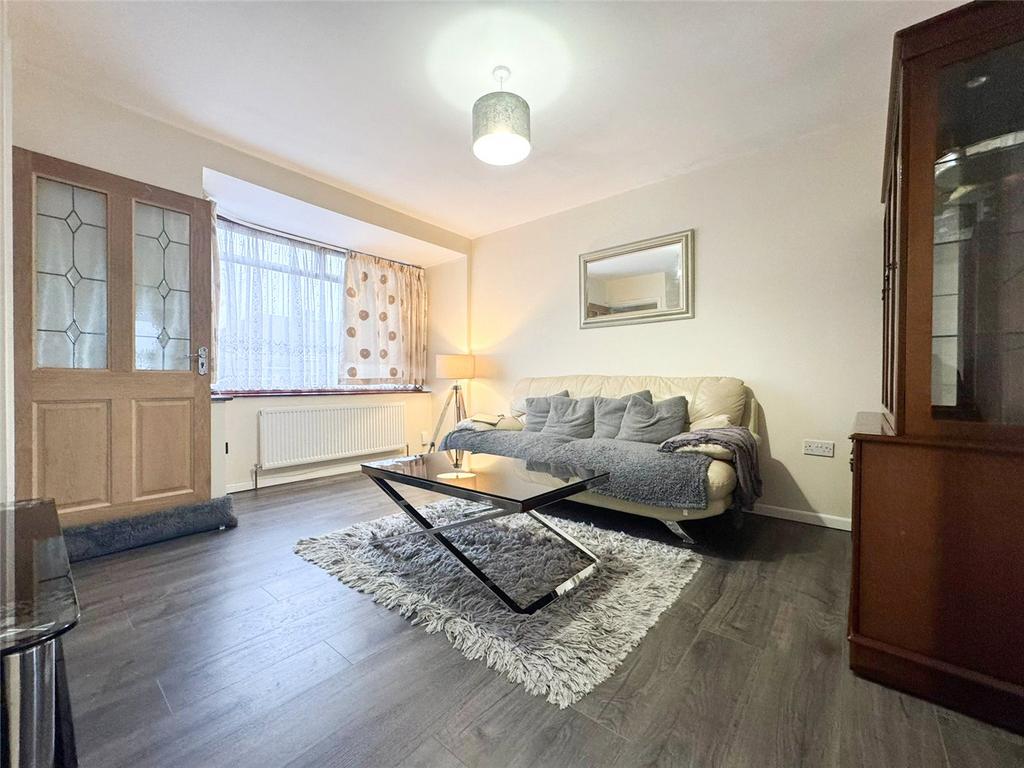 House in London - View 2