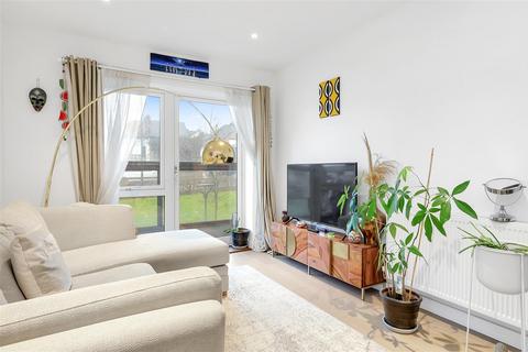 2 bedroom flat for sale, Wilkinson Close, London NW2