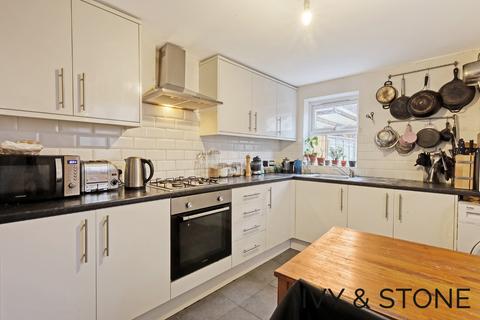 3 bedroom terraced house for sale, Sperling Road, London, Greater London, N17