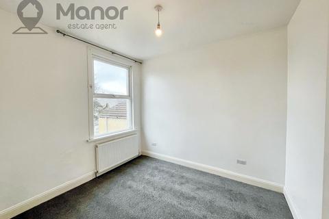 2 bedroom flat to rent, Dersingham Avenue, Manor Park, E12 6JX