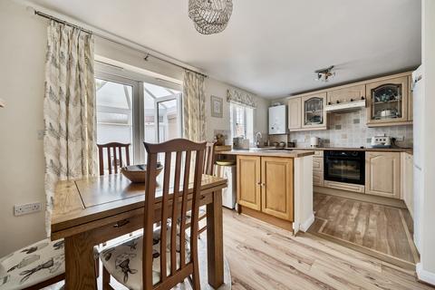 37 Merrifields, Cotford St Luke, Taunton, TA4 1PE