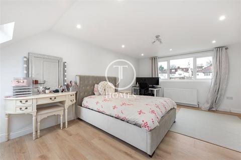 4 bedroom semi-detached house for sale, Great North Way, London, NW4