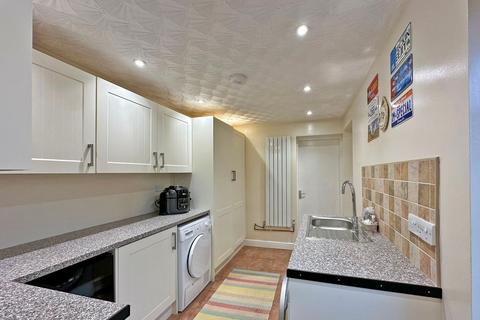 4 Brindley Close, Wombourne, Wolverhampton, WV5 8HH