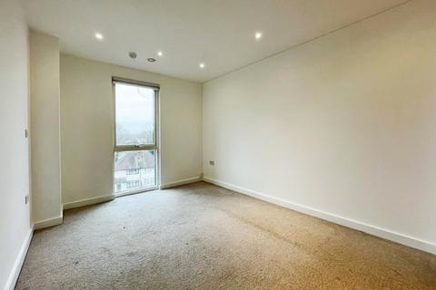 2 bedroom apartment to rent, Railway Terrace, Slough SL2