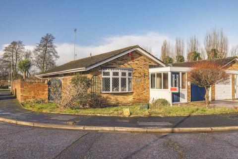 2 bedroom bungalow for sale, Treeside Close, West Drayton UB7