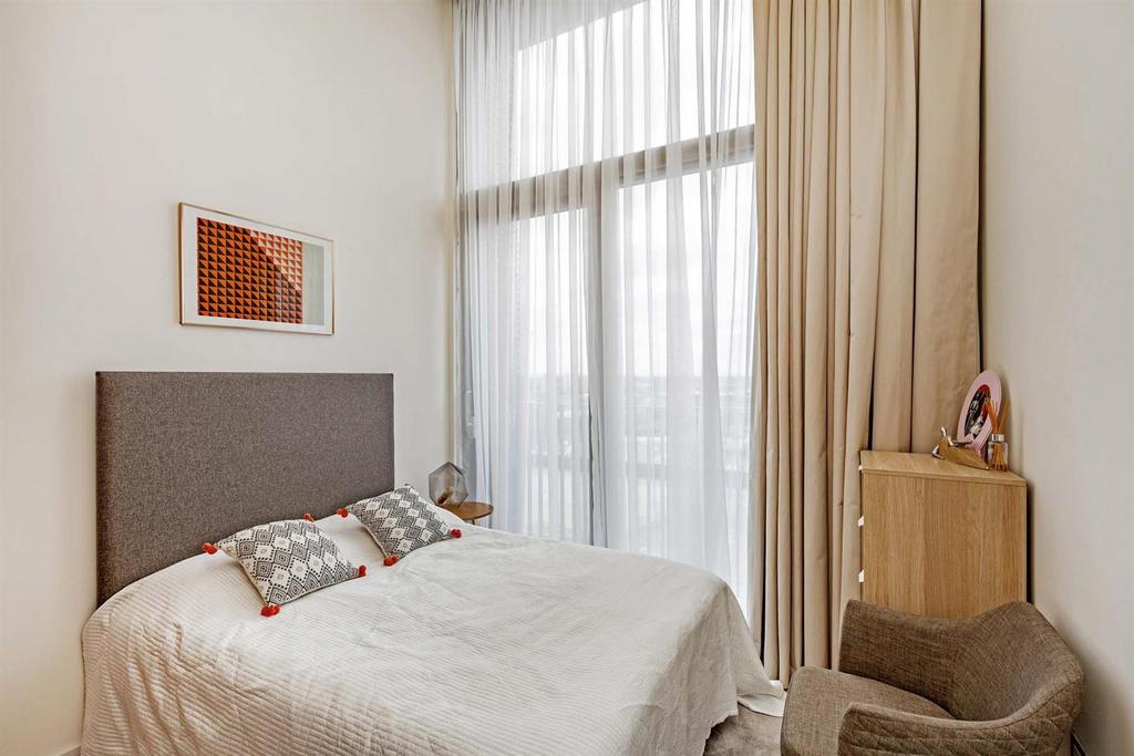 Bedroom (2).jpg