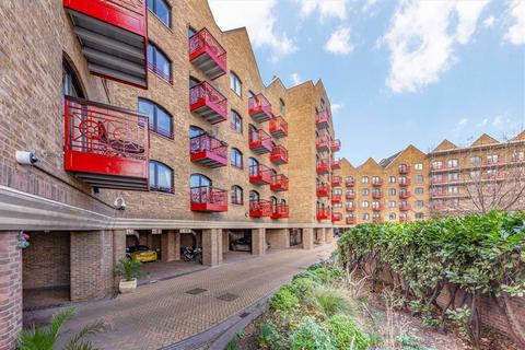 1 bedroom flat to rent, Wapping Wall, London E1W