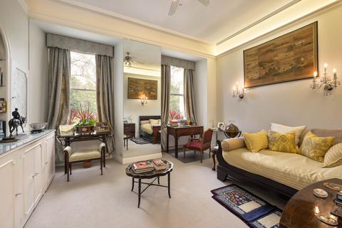 2 bedroom maisonette for sale, Eaton Square, London, SW1W