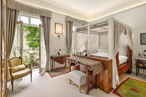 2 bedroom maisonette for sale, Eaton Square, London, SW1W