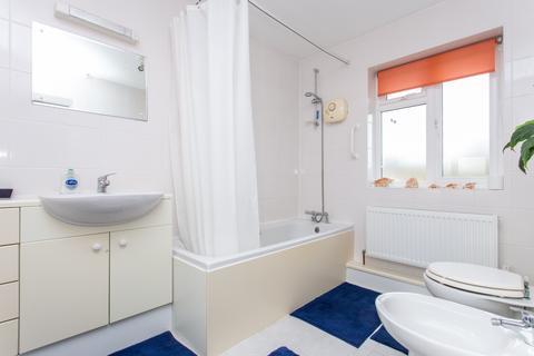 2 Douglas Close, St Peters, Broadstairs, CT10 2XG