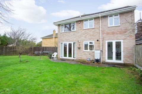 2 Douglas Close, St Peters, Broadstairs, CT10 2XG