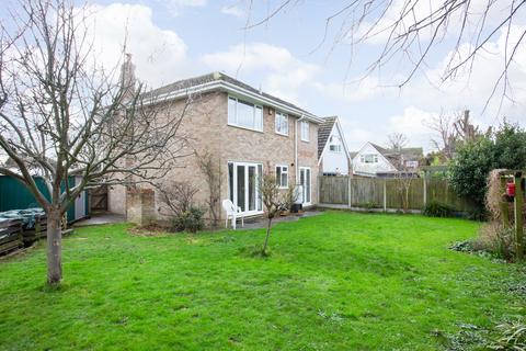 2 Douglas Close, St Peters, Broadstairs, CT10 2XG